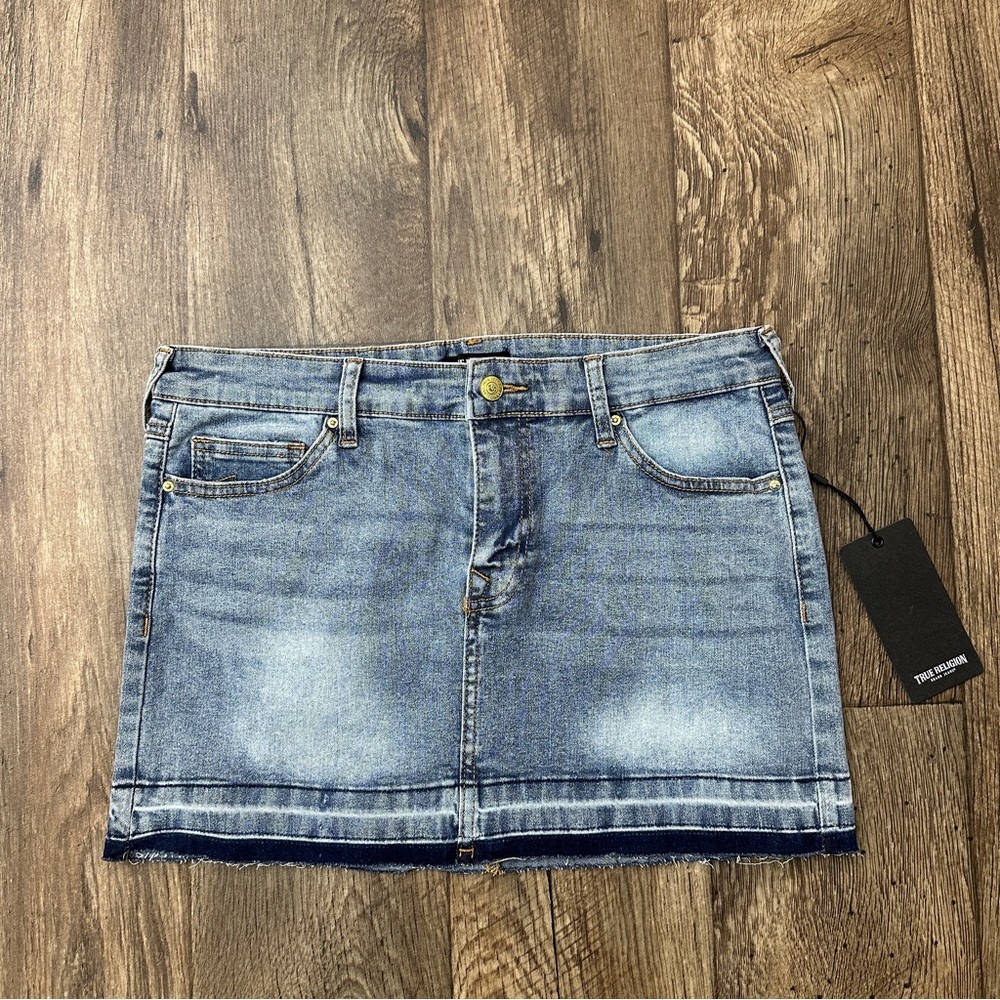 True Religion Denim Skirt Womens Size 29 Light Blue Mellow Wash Studded Mini